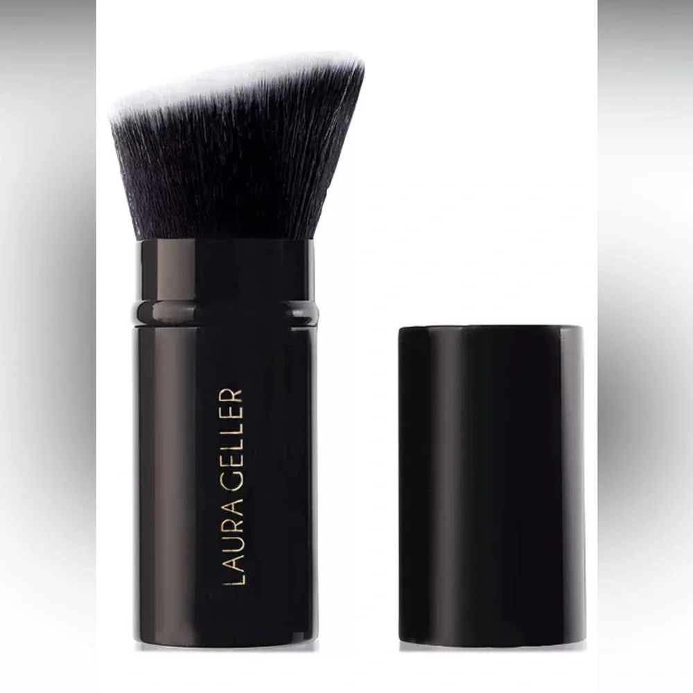 Laura Geller Angled Retractable Kabuki Brush NEW IN PACKAGE